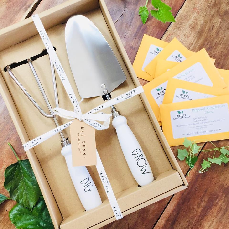 Mary's Heirloom Seeds Giveaway: Rae Dunn Tool Set & Heirloom Seeds